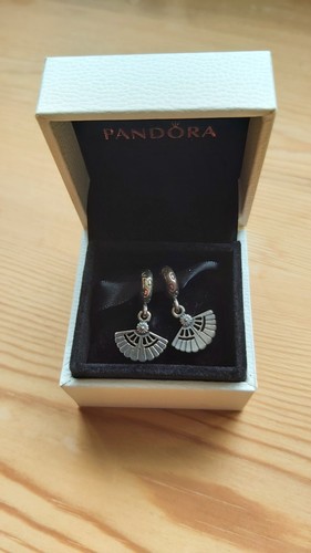 Pandora fan charms in - 2,